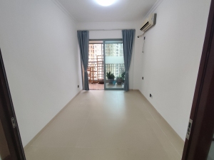 雅居乐御龙山鸣泉谷一期 3室2厅 105㎡ 精装_雅居乐御龙山鸣泉谷一期二手房卧室图片5