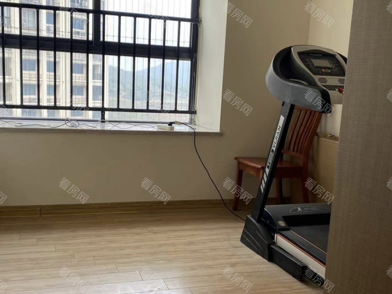 碧桂园翡翠山 4室2厅 139㎡_碧桂园翡翠山租房图片图片6