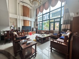 新港鸿花园 5室2厅 297.81㎡ 满五年_深圳罗湖区百仕达二手房图片