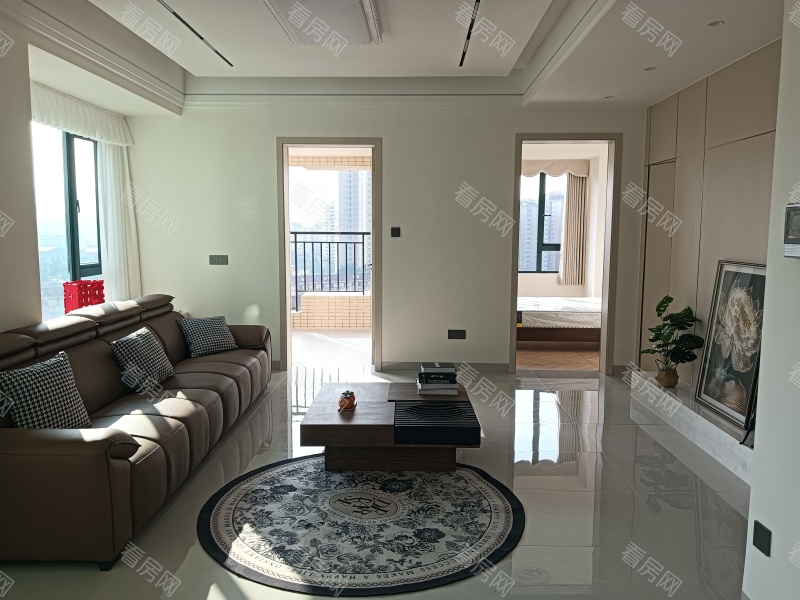 雅居乐佰利山 4室2厅 136㎡ 满五年_雅居乐佰利山二手房图片图片1