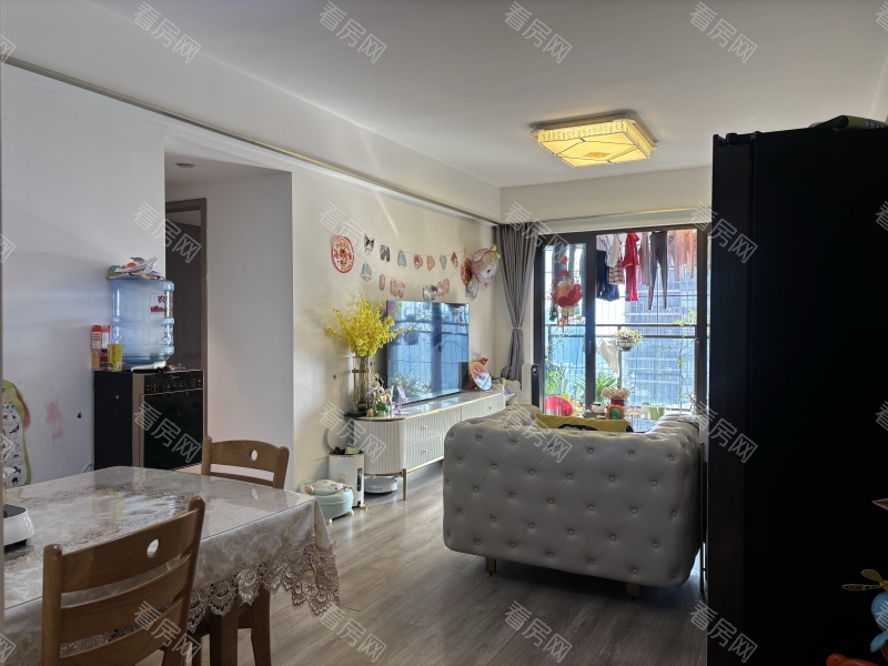 时代名著 3室2厅 95.85㎡ 满五唯一_时代名著二手房图片图片2