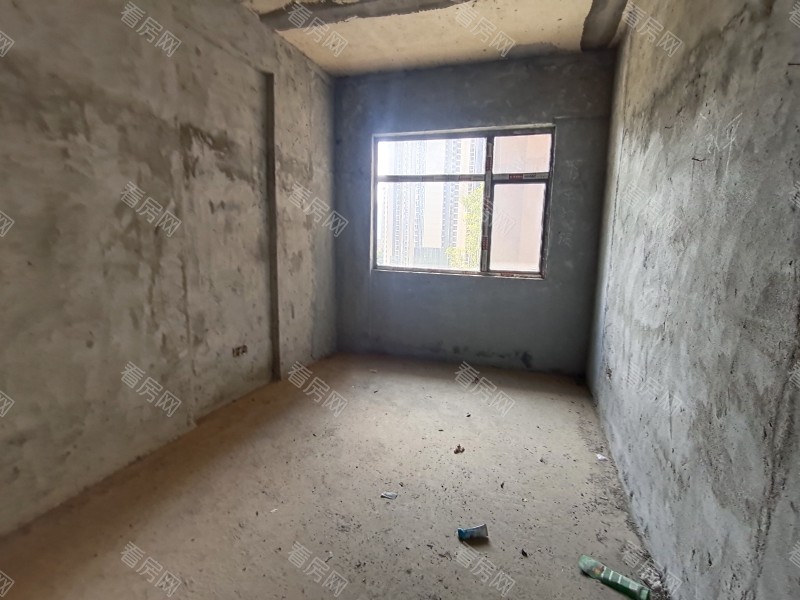 凤凰新城 4室2厅 140㎡ 毛坯_凤凰新城二手房图片图片4