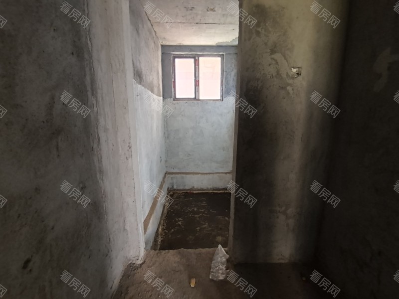 凤凰新城 4室2厅 140㎡ 毛坯_凤凰新城二手房图片图片10