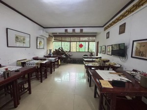 涌泉小区 5室2厅 102㎡ 简装_郴州北湖区五岭二手房图片