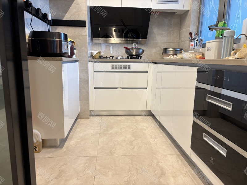 保利天悦BC区 3室2厅 125.15㎡ 精装_保利天悦BC区二手房图片图片12