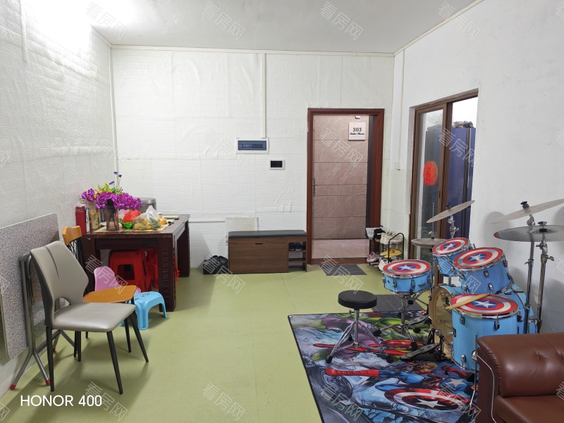 金凯乐花园 3室2厅 110㎡ 满五年_金凯乐花园二手房图片图片3