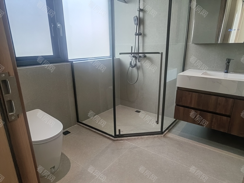 雅居乐蔚岚 5室2厅 240㎡ 精装_雅居乐蔚岚二手房图片图片14