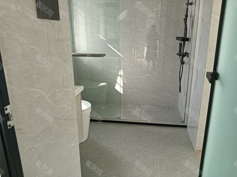 雅居乐佰利山 4室2厅 136㎡ 满五年_雅居乐佰利山二手房图片图片10