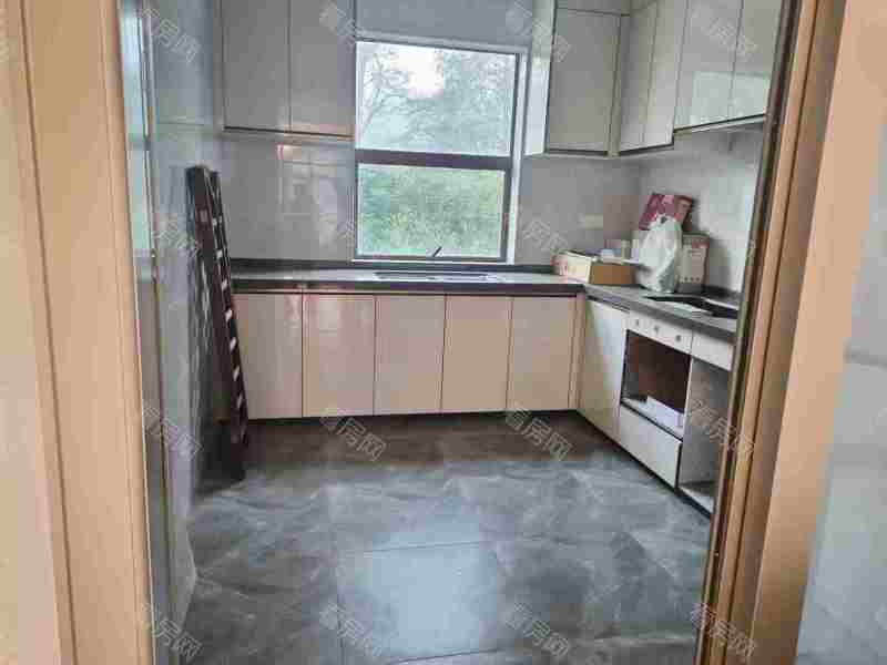 雍泉度假山庄 4室2厅 270㎡ 满五年_雍泉度假山庄二手房图片图片8