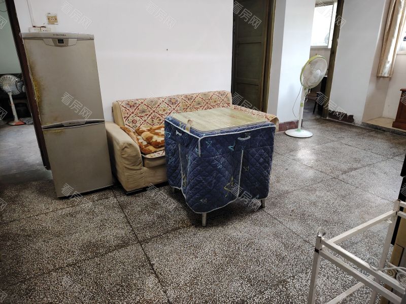 东风路九号院 2室1厅 59㎡ 精装_东风路九号院二手房客厅图片1