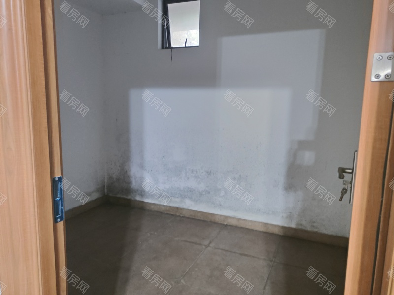 雍泉度假山庄 4室2厅 270㎡ 满五年_雍泉度假山庄二手房图片图片12