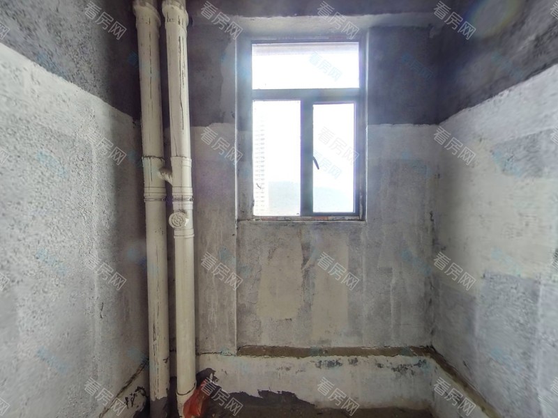 凤凰新城 4室2厅 138.32㎡ 毛坯_凤凰新城二手房图片图片12