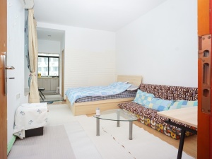 C派公寓 1室0厅 34.68㎡ 简装珠海香洲区吉大二手房图片