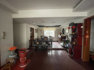 燕泉花园 4室2厅 183㎡ 燕泉花园 4室2厅 183㎡郴州北湖区龙泉租房图片