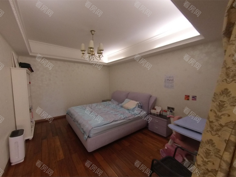 卓越维港南区 深圳湾256平8房3厅南向房_卓越维港南区二手房图片图片9