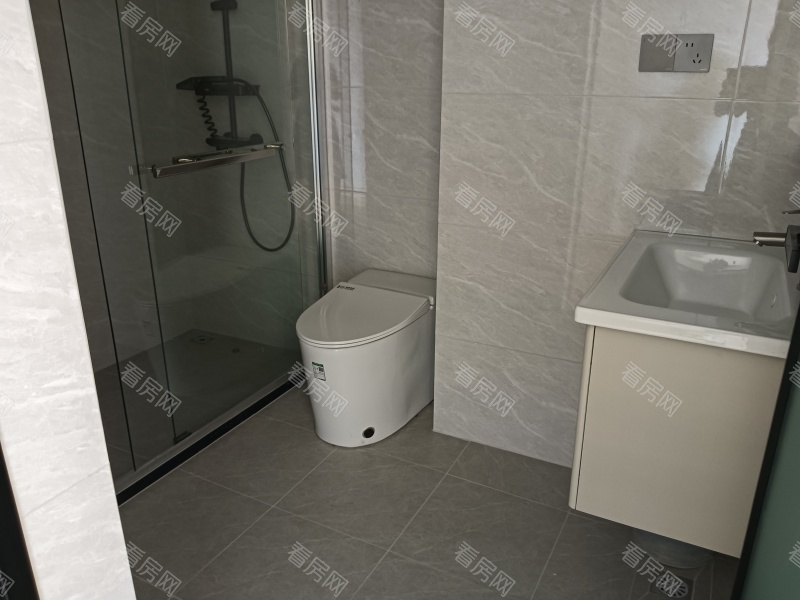 雅居乐佰利山 4室2厅 136㎡ 满五年_雅居乐佰利山二手房图片图片11