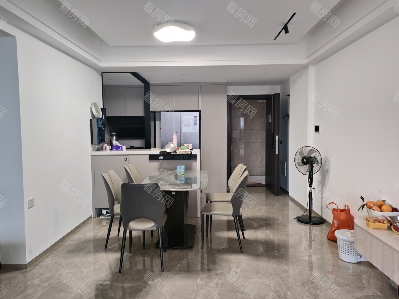 金凯乐花园 3室2厅 110㎡ 满五年_金凯乐花园二手房图片图片2