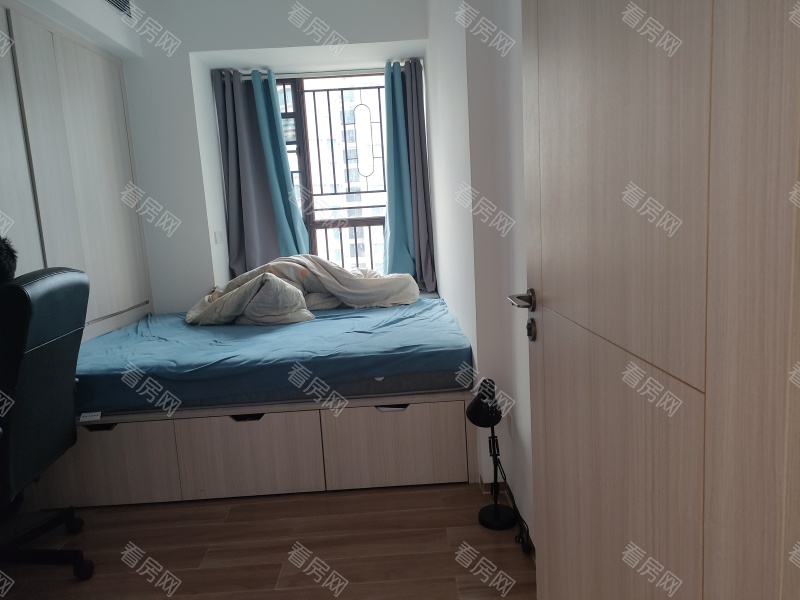 金凯乐花园 3室2厅 110㎡ 满五年_金凯乐花园二手房图片图片3