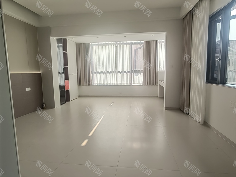 雅居乐蔚岚 5室2厅 240㎡ 精装_雅居乐蔚岚二手房图片图片8