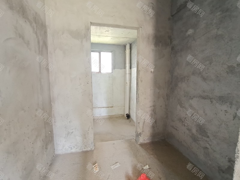 凤凰新城 4室2厅 140㎡ 毛坯_凤凰新城二手房图片图片11