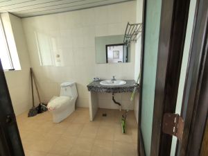 泥湾里路49号 3室2厅 168.02㎡ 精装_泥湾里路49号二手房卫生间图片8