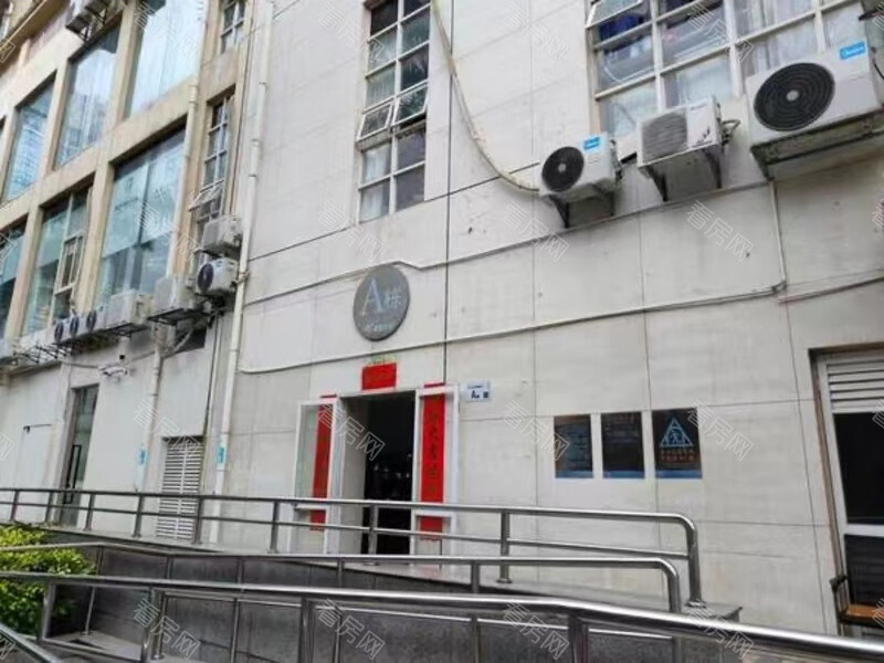 福田区  鹏盛年华A座2404法拍房图片5