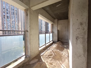 恒隆国际 4室2厅 140.52㎡ 毛坯_恒隆国际二手房阳台图片5