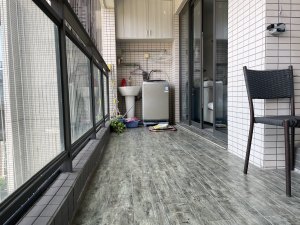 熙璟城 房型房正、装修大方、南北通透_熙璟城租房阳台图片5
