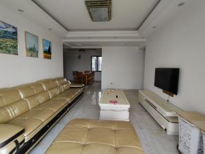 中央城一期(章贡区) 4室2厅 130.4㎡ 整租赣州章贡区章江新区租房图片