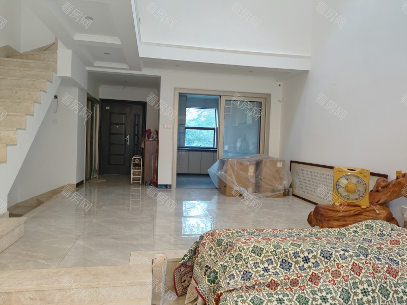 雍泉度假山庄 4室2厅 270㎡ 满五年_雍泉度假山庄二手房图片图片2