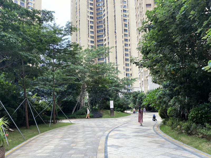 深圳深城投中心公馆小区信息图片5