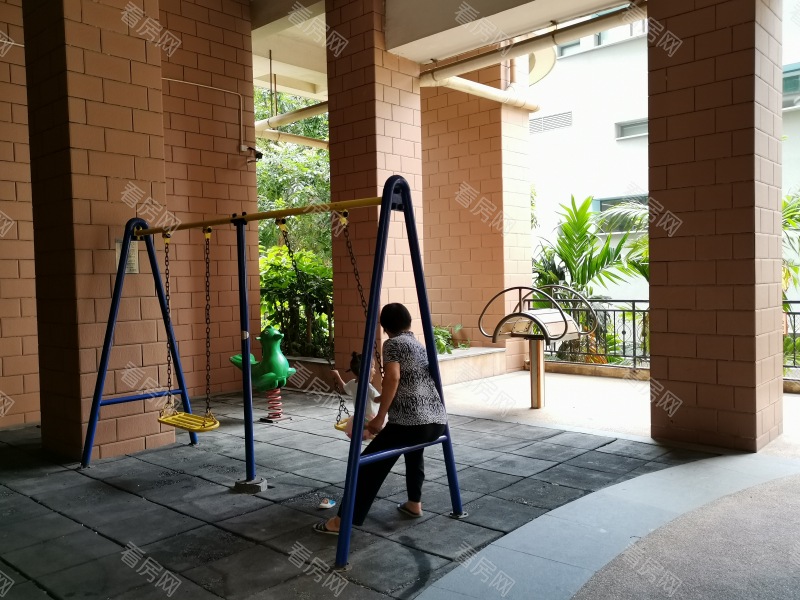 深圳英伦名苑三期小区信息图片4