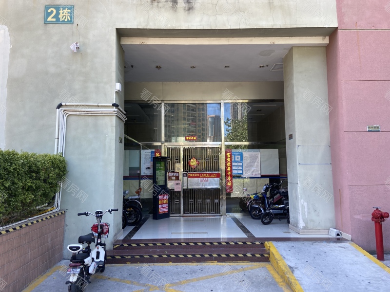 福田区  晨晖家园2座14M法拍房图片8