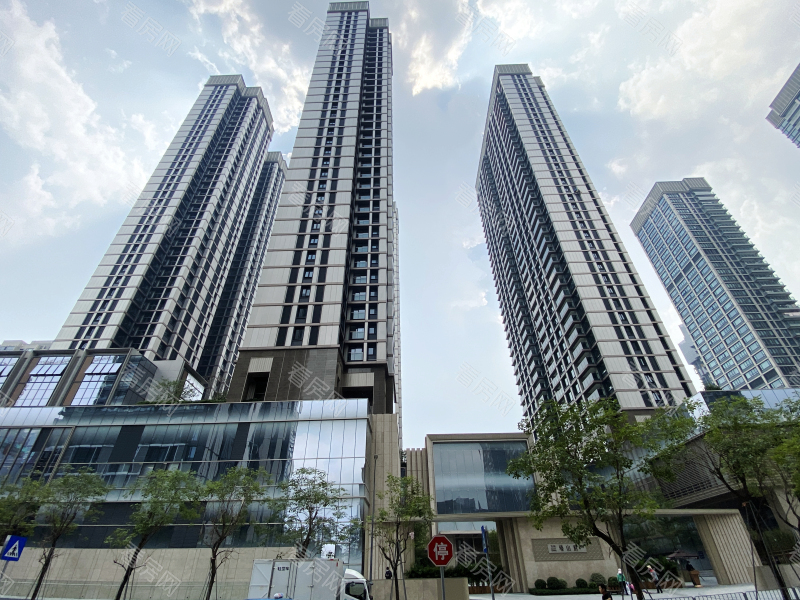 深圳万科瑧山府三期小区信息图片8