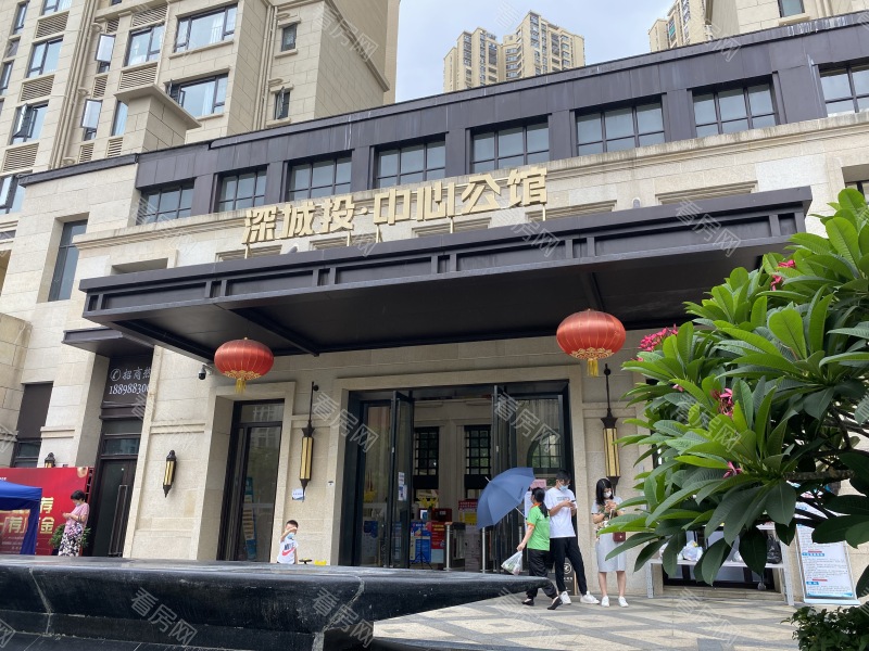深圳深城投中心公馆小区信息图片3