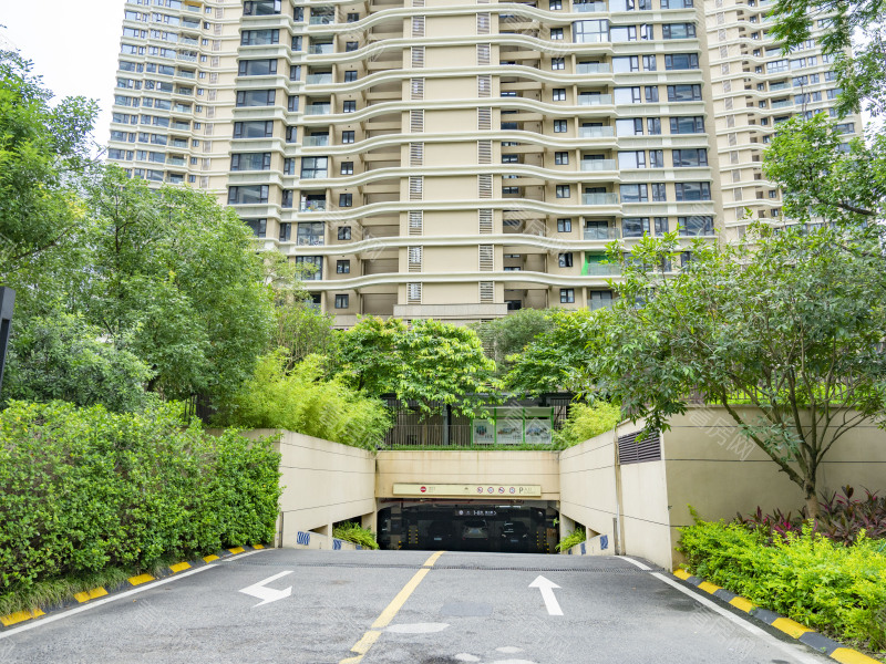 珠海华发悦府小区信息图片5