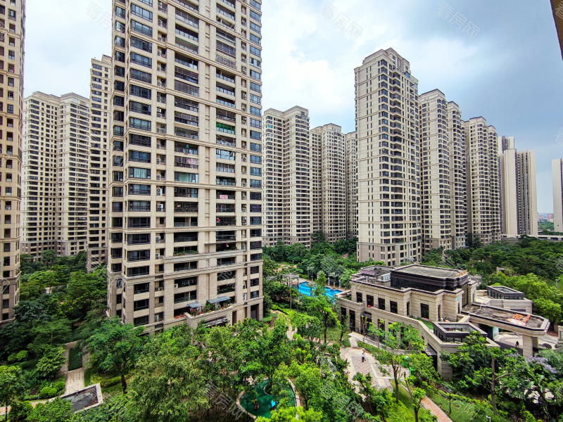 佛山保利中央公馆小区信息图片3