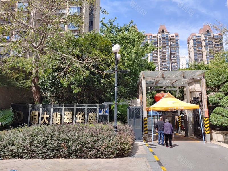 赣州恒大翡翠华庭小区信息图片4