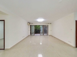 依云伴山 4室2厅 139㎡ 精装 依云伴山 4室2厅 139㎡ 精装深圳南山区前海二手房图片