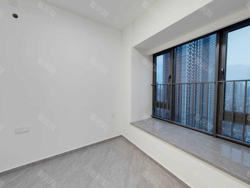 京基天珺府 3室2厅 51㎡ 精装_京基天珺府二手房图片图片4