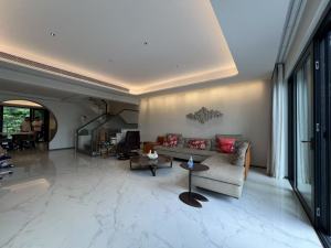 星河丹堤 龙华梅林关254平6房精装大户型深圳龙华区梅林关二手房图片