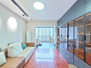 英伦名苑三期 2室2厅 75㎡ 满五唯一 英伦名苑三期 2室2厅 75㎡ 满五唯一深圳南山区科技园二手房图片