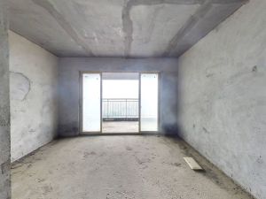 愉景新城 3室2厅 125㎡ 毛坯衡阳蒸湘区呆鹰岭二手房图片