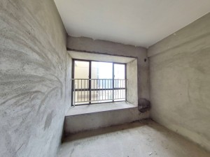 云山雅墅 4室2厅 120㎡ 满五年_云山雅墅二手房卧室图片6