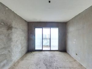 中央城一期(章贡区) 4室2厅 131.04㎡ 毛坯赣州章贡区章江新区二手房图片